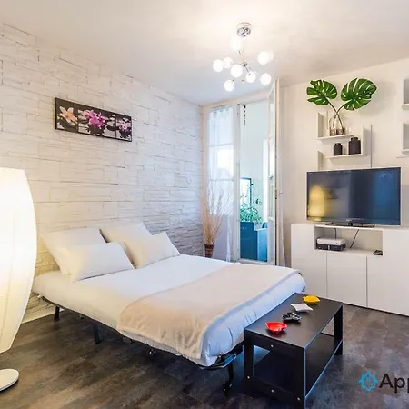 Artheva Apartment